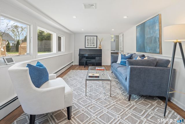 17 Loren Lane, Westport, CT 06880