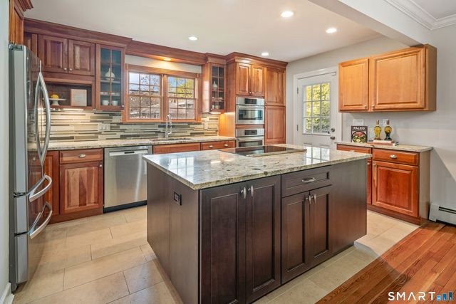 17 Loren Lane, Westport, CT 06880