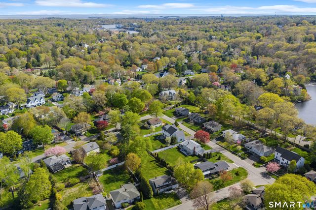 17 Loren Lane, Westport, CT 06880