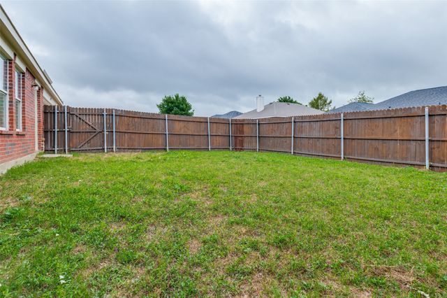 1832 Serena Drive, Lancaster, TX 75134