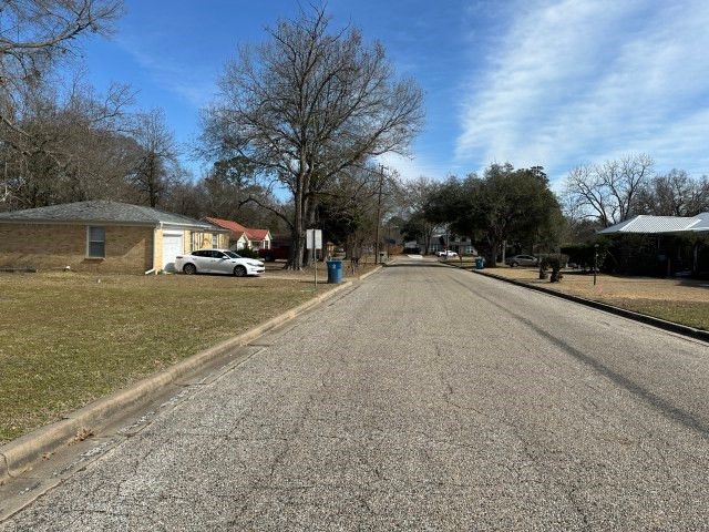 106 Parsons Parkway, Athens, TX 75751