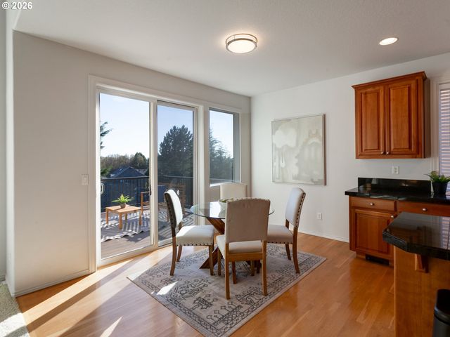 14924 Nw VANCE Dr, Portland, OR 97229