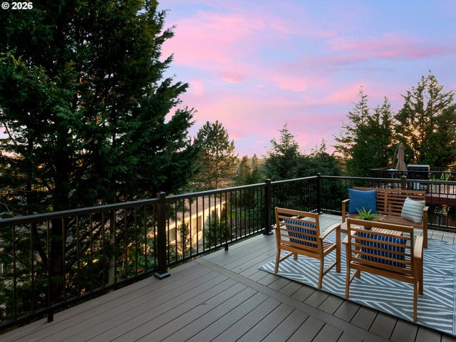 14924 Nw VANCE Dr, Portland, OR 97229