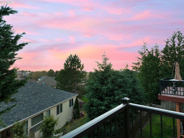 14924 Nw VANCE Dr, Portland, OR 97229