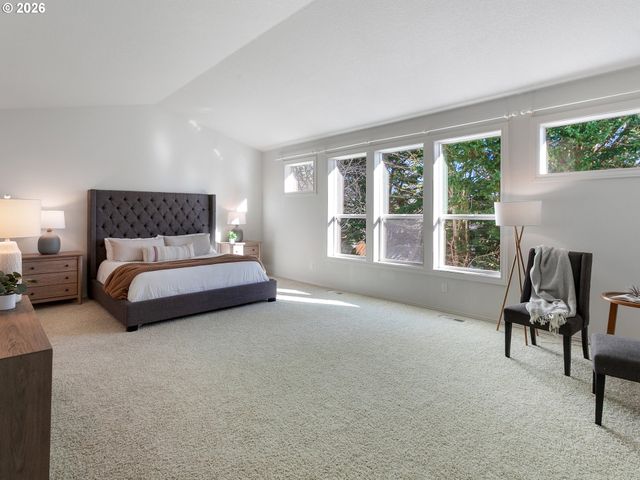 14924 Nw VANCE Dr, Portland, OR 97229