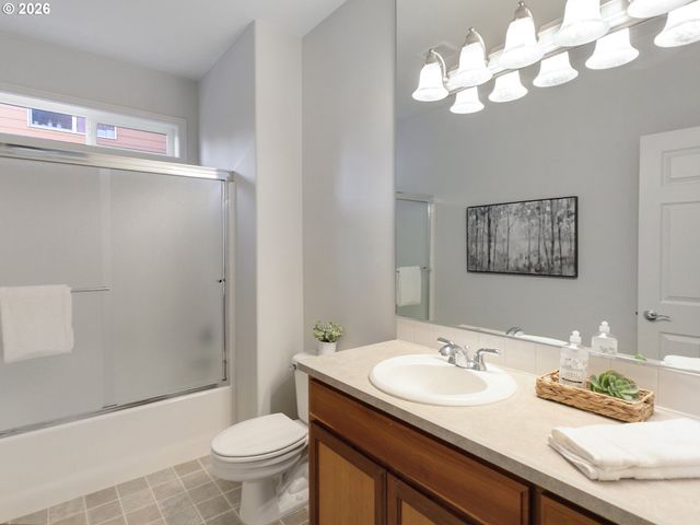 14924 Nw VANCE Dr, Portland, OR 97229