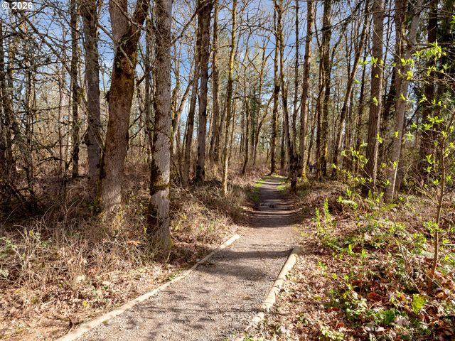 14924 Nw VANCE Dr, Portland, OR 97229