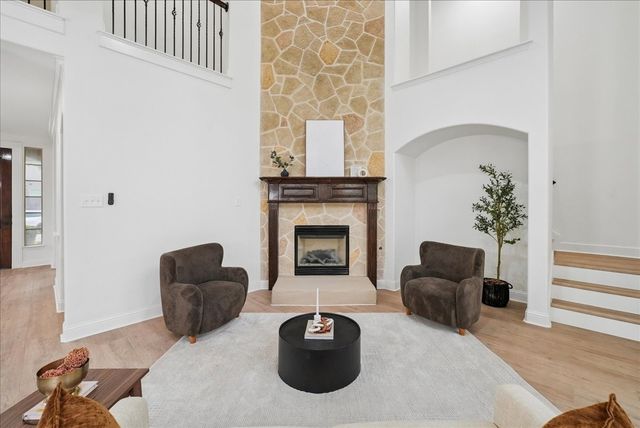 2407 Laguna Lane, Arlington, TX 76012