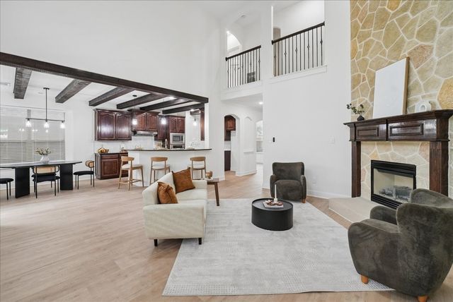 2407 Laguna Lane, Arlington, TX 76012