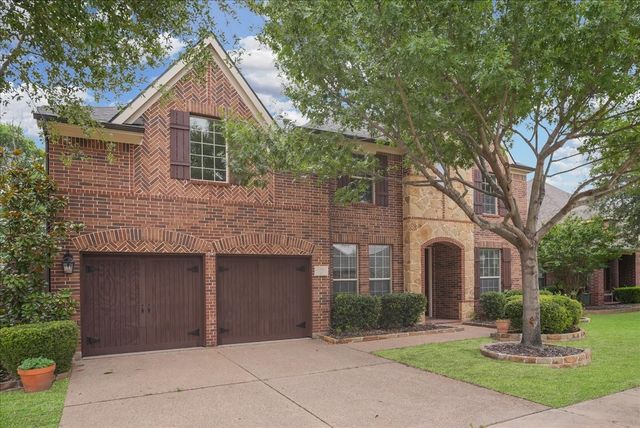 2407 Laguna Lane, Arlington, TX 76012