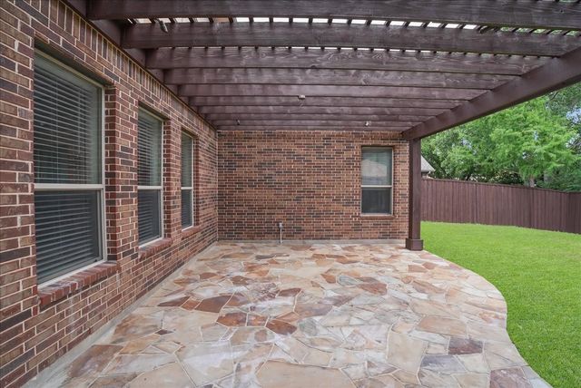 2407 Laguna Lane, Arlington, TX 76012