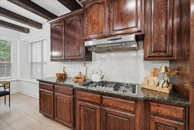 2407 Laguna Lane, Arlington, TX 76012