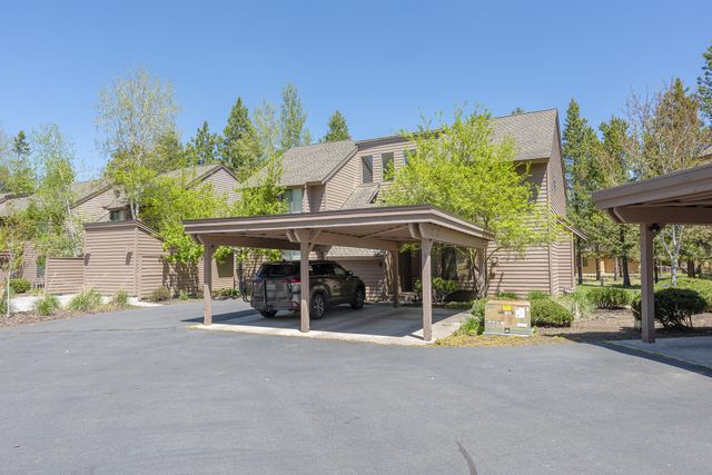 17714 Lake Aspen Court, Sunriver, OR 97707