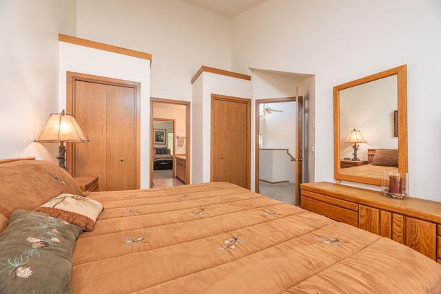17714 Lake Aspen Court, Sunriver, OR 97707