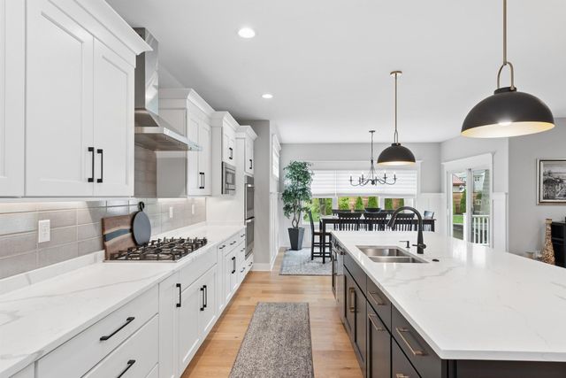 2403 Stirling Drive, Valparaiso, IN 46383