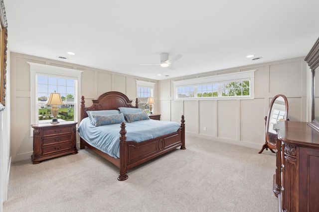 2403 Stirling Drive, Valparaiso, IN 46383