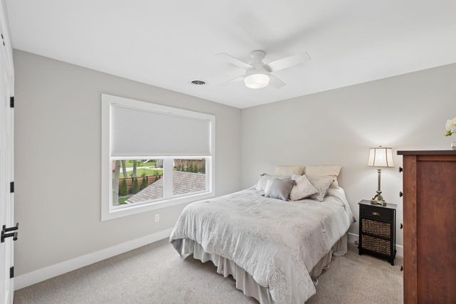 2403 Stirling Drive, Valparaiso, IN 46383