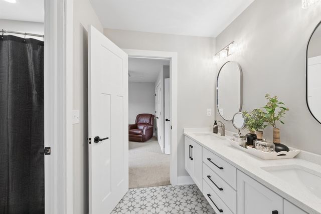 2403 Stirling Drive, Valparaiso, IN 46383