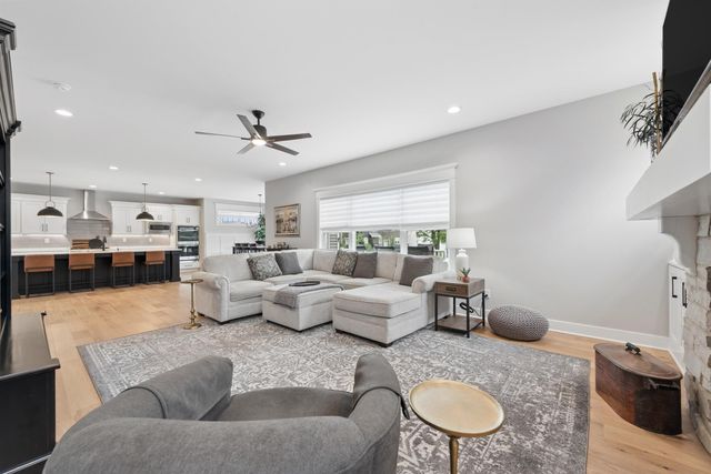 2403 Stirling Drive, Valparaiso, IN 46383
