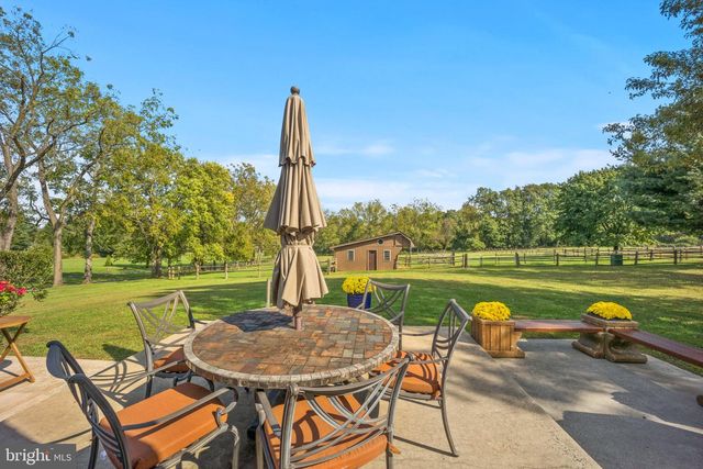 40 BUCKWALTER RD, Spring City, PA 19475