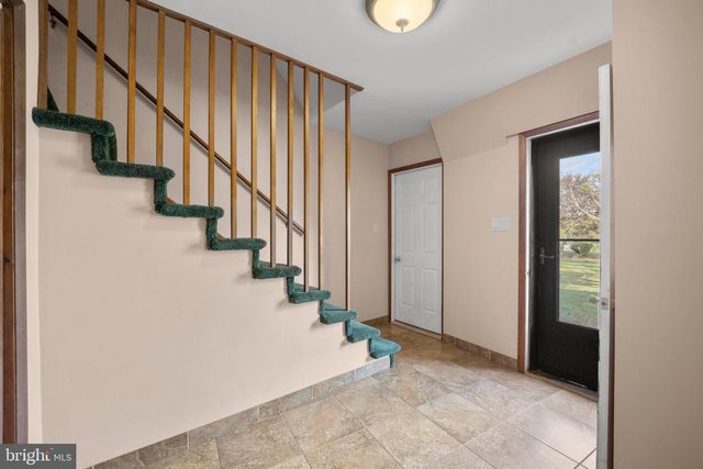40 BUCKWALTER RD, Spring City, PA 19475