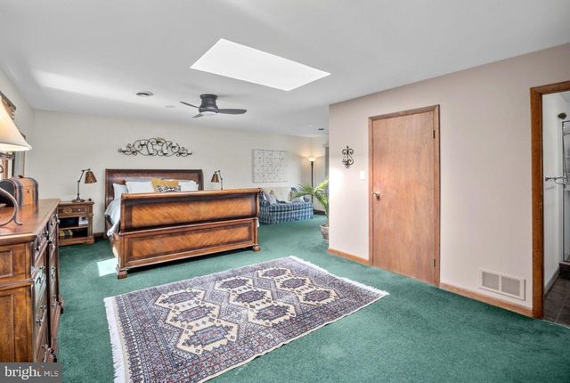 40 BUCKWALTER RD, Spring City, PA 19475