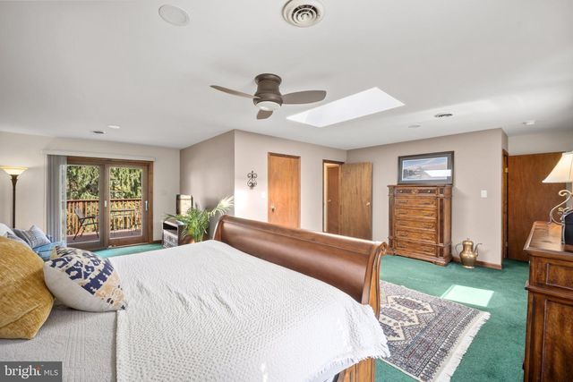 40 BUCKWALTER RD, Spring City, PA 19475