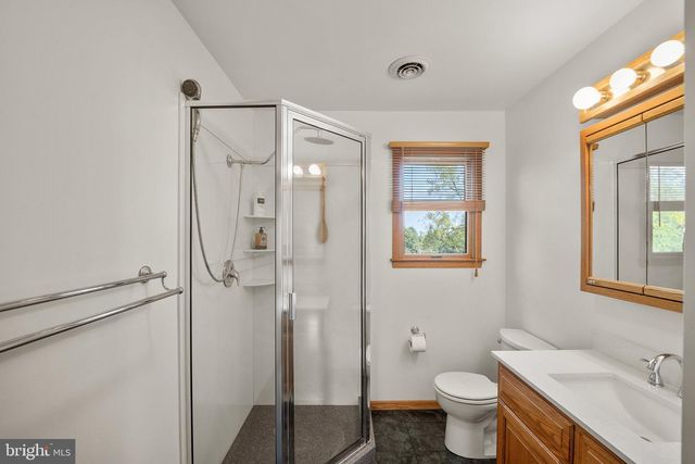 40 BUCKWALTER RD, Spring City, PA 19475