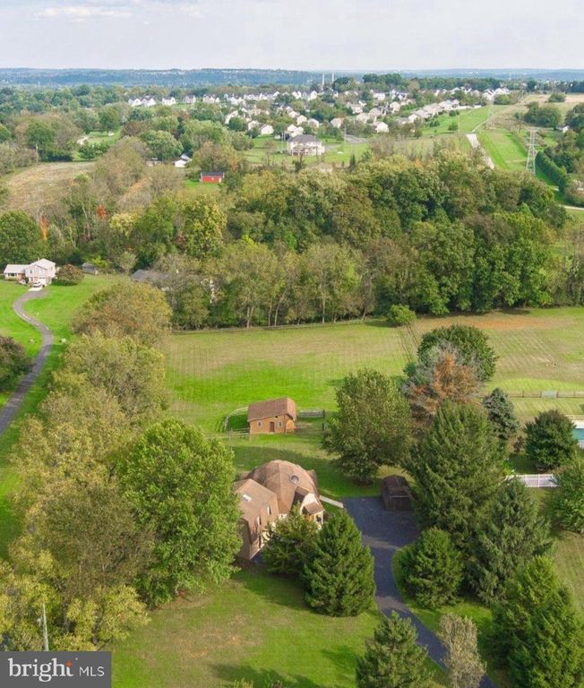 40 BUCKWALTER RD, Spring City, PA 19475