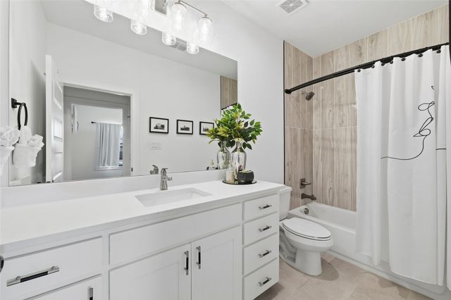 941 Meadow Bend Loop S, Grapevine, TX 76051