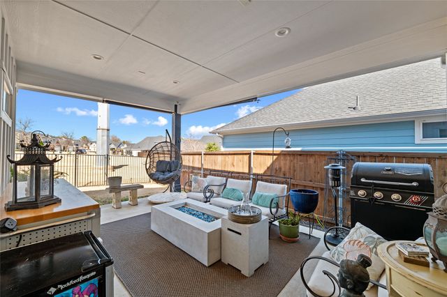 941 Meadow Bend Loop S, Grapevine, TX 76051