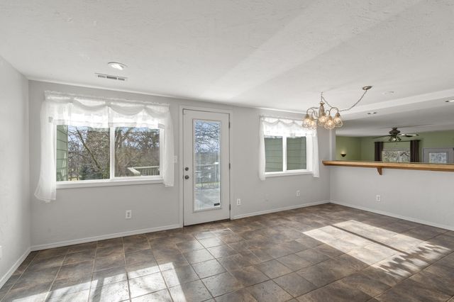 1305 Butte Falls Highway, Eagle Point, OR 97524