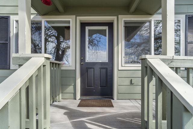 1305 Butte Falls Highway, Eagle Point, OR 97524