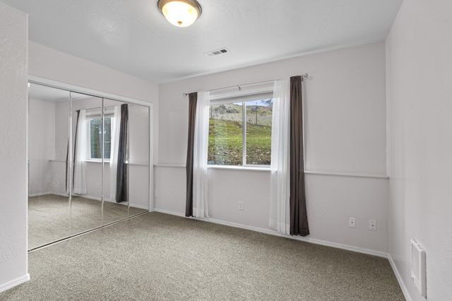 1305 Butte Falls Highway, Eagle Point, OR 97524