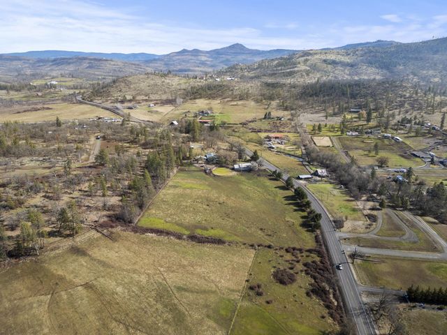 1305 Butte Falls Highway, Eagle Point, OR 97524