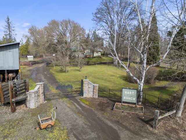 1305 Butte Falls Highway, Eagle Point, OR 97524