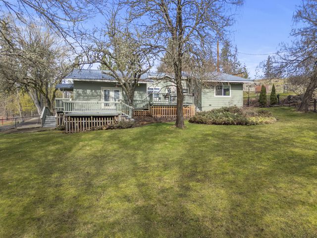 1305 Butte Falls Highway, Eagle Point, OR 97524