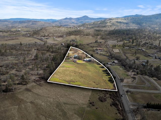 1305 Butte Falls Highway, Eagle Point, OR 97524
