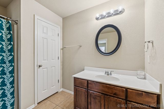 10709 N 153rd East East Avenue, Owasso, OK 74055