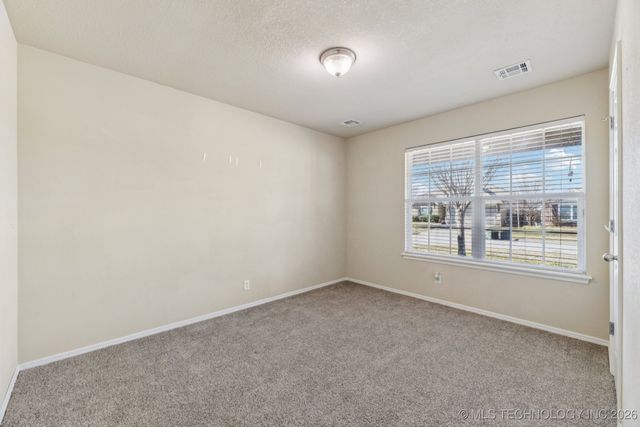 10709 N 153rd East East Avenue, Owasso, OK 74055