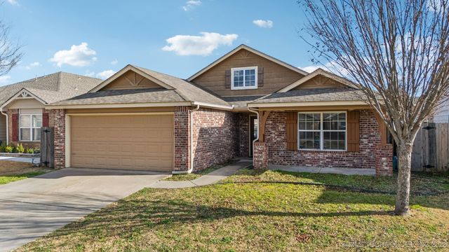 10709 N 153rd East East Avenue, Owasso, OK 74055