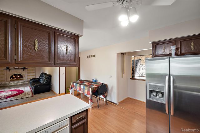 47683 Westlake Drive, Shelby Charter Township, MI 48315
