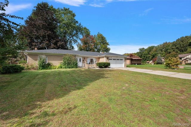 47683 Westlake Drive, Shelby Charter Township, MI 48315