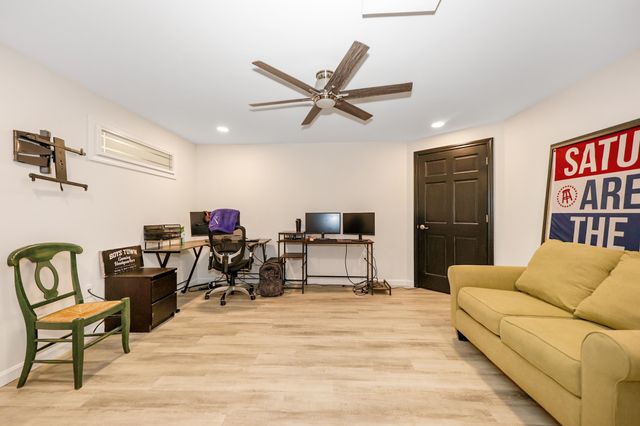 237 Stanton Street, Manchester, NH 03103