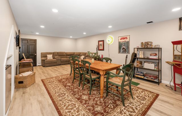 237 Stanton Street, Manchester, NH 03103
