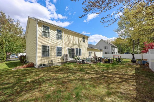 237 Stanton Street, Manchester, NH 03103