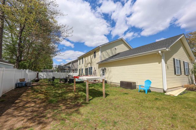 237 Stanton Street, Manchester, NH 03103