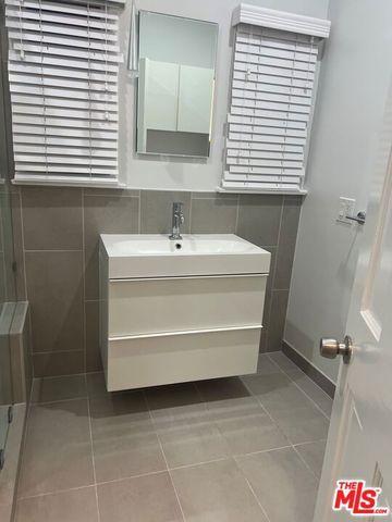 9373 W Olympic Boulevard, Beverly Hills, CA 90212