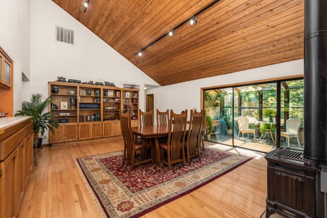 11693 Forest View Dr, Nevada City, CA 95959