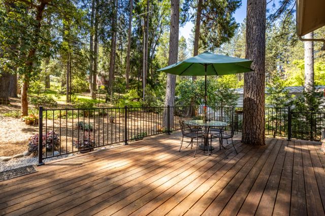 11693 Forest View Dr, Nevada City, CA 95959